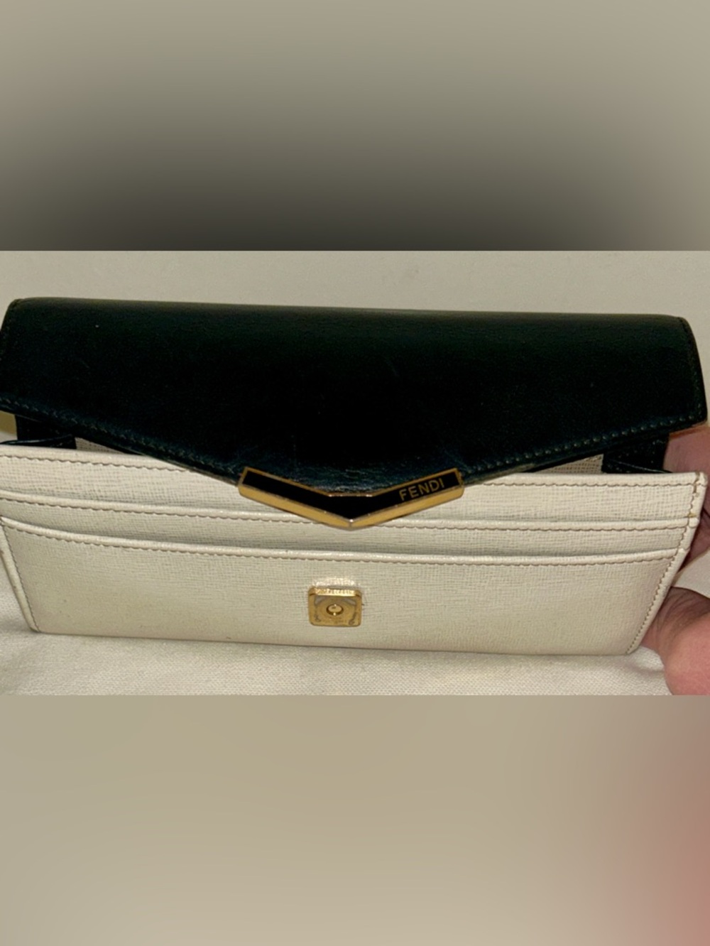 Fendi Black Leather V-Detail Wallet - Picture 9 of 12